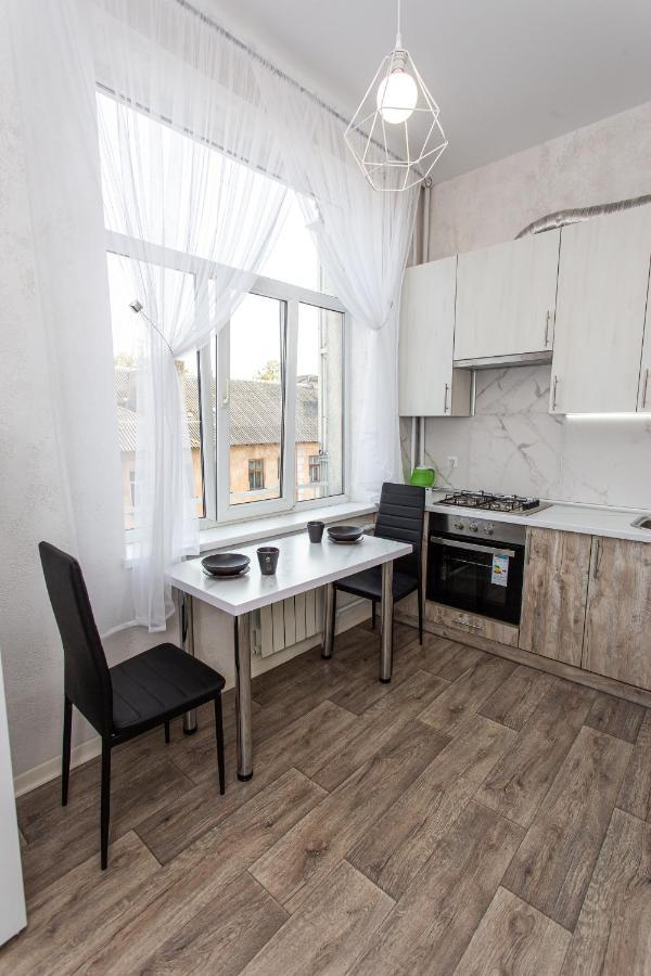 Центр Просторі Апартаменти, Поруч Площа Ternopil Exterior photo